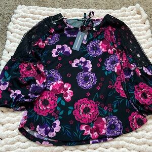Women’s Lace work sleeve Floral Print T-Shirt